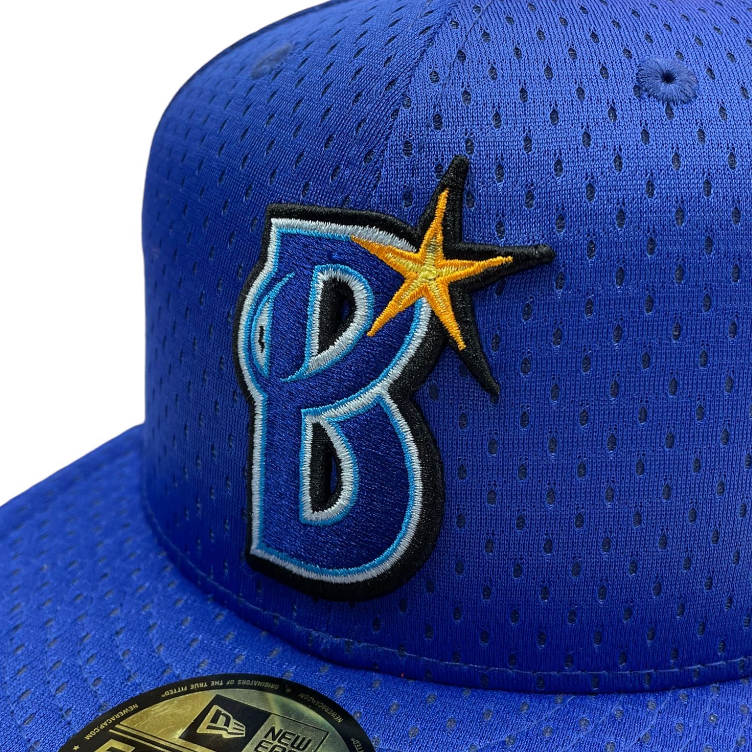 レア【ニューエラ×横浜ベイスターズ】ハード ダメージ デニム キャップ 紺×白 59FIFTY 横浜DeNAベイスターズ ブラック × ホワイト