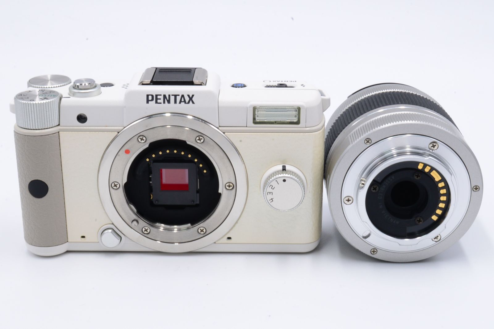 ☆新品級☆ ペンタックス PENTAX ミラーレス一眼 Q 02ズームレンズ