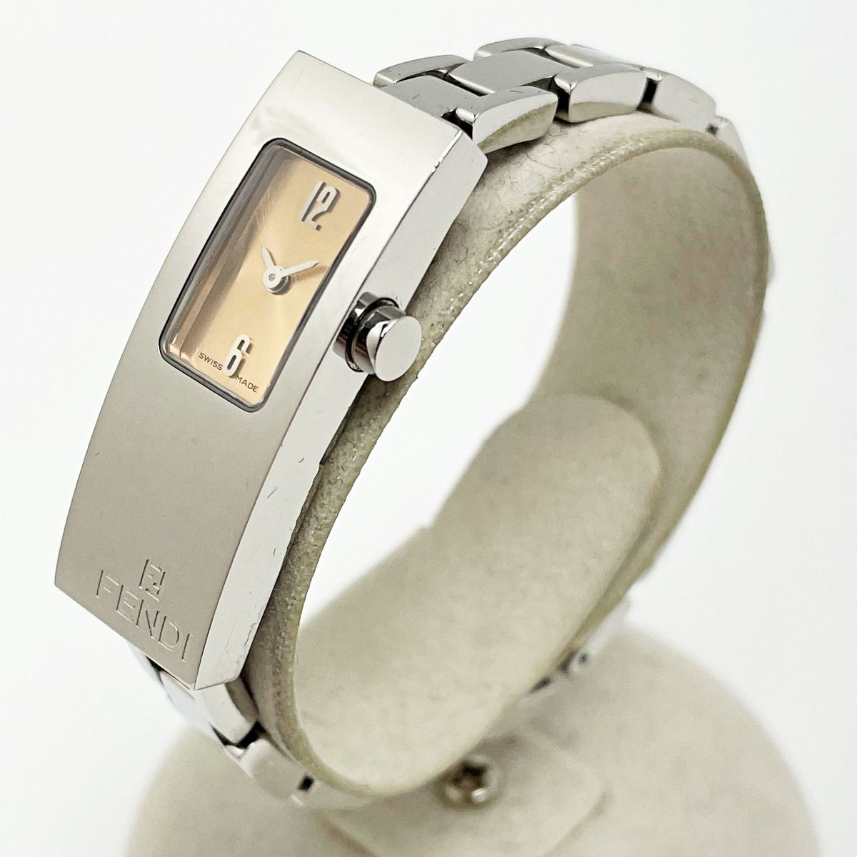 【電池入れました】FENDI シルバー スクエアケース 時計　※最終値下げ 通販 クリスマスセール2025: 特集 電池入れました】FENDI