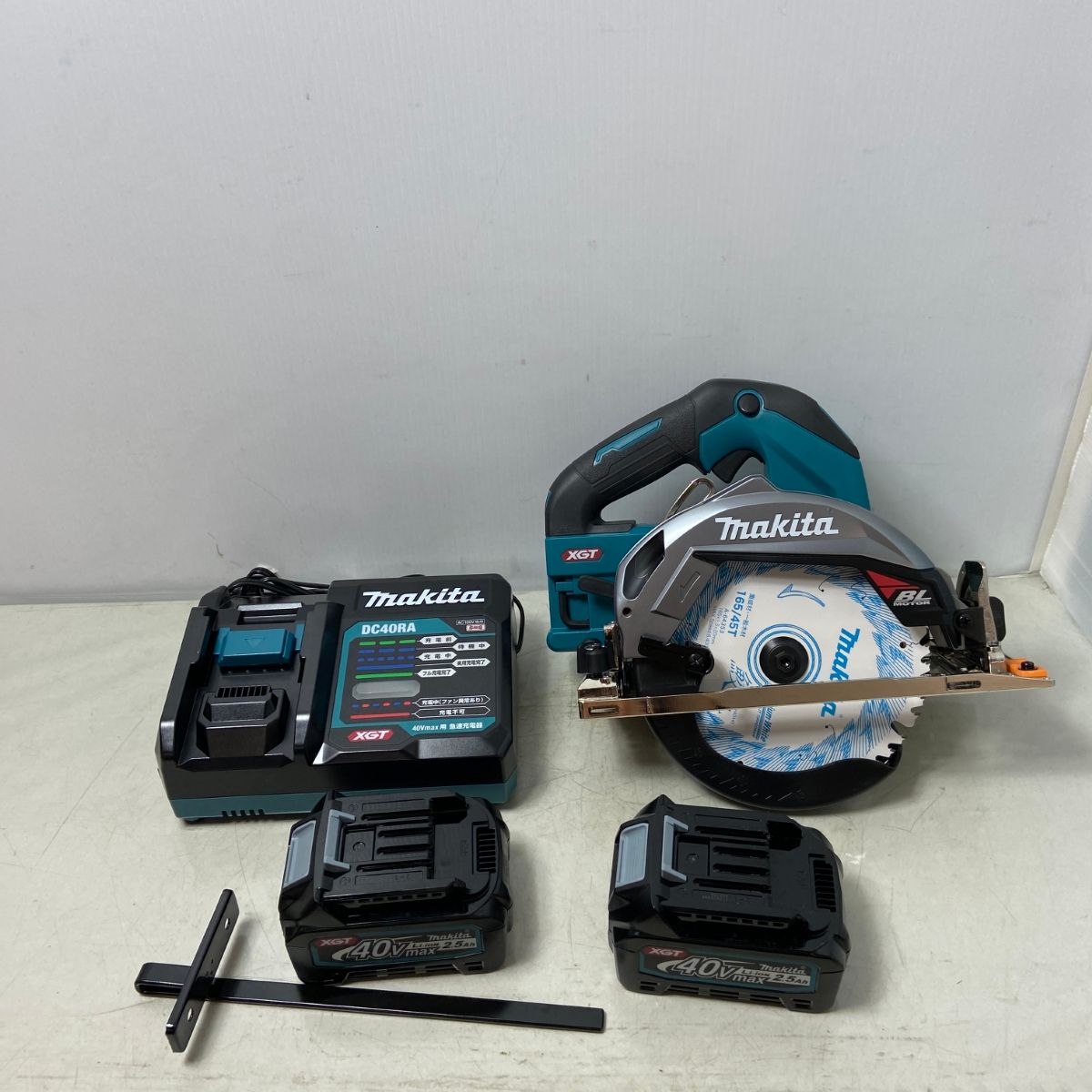 ΦΦMAKITA マキタ 165mm 40V 充電式マルノコ HS001G ブルー