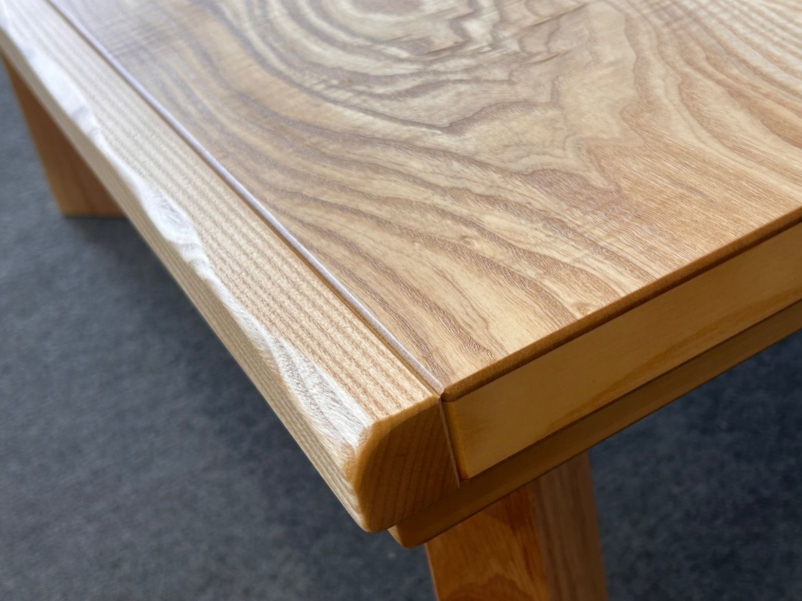 コタツテーブル