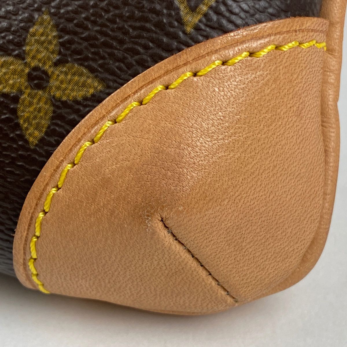 ルイ・ヴィトン Louis Vuitton クーサン GM 肩掛け ショルダーバッグ  