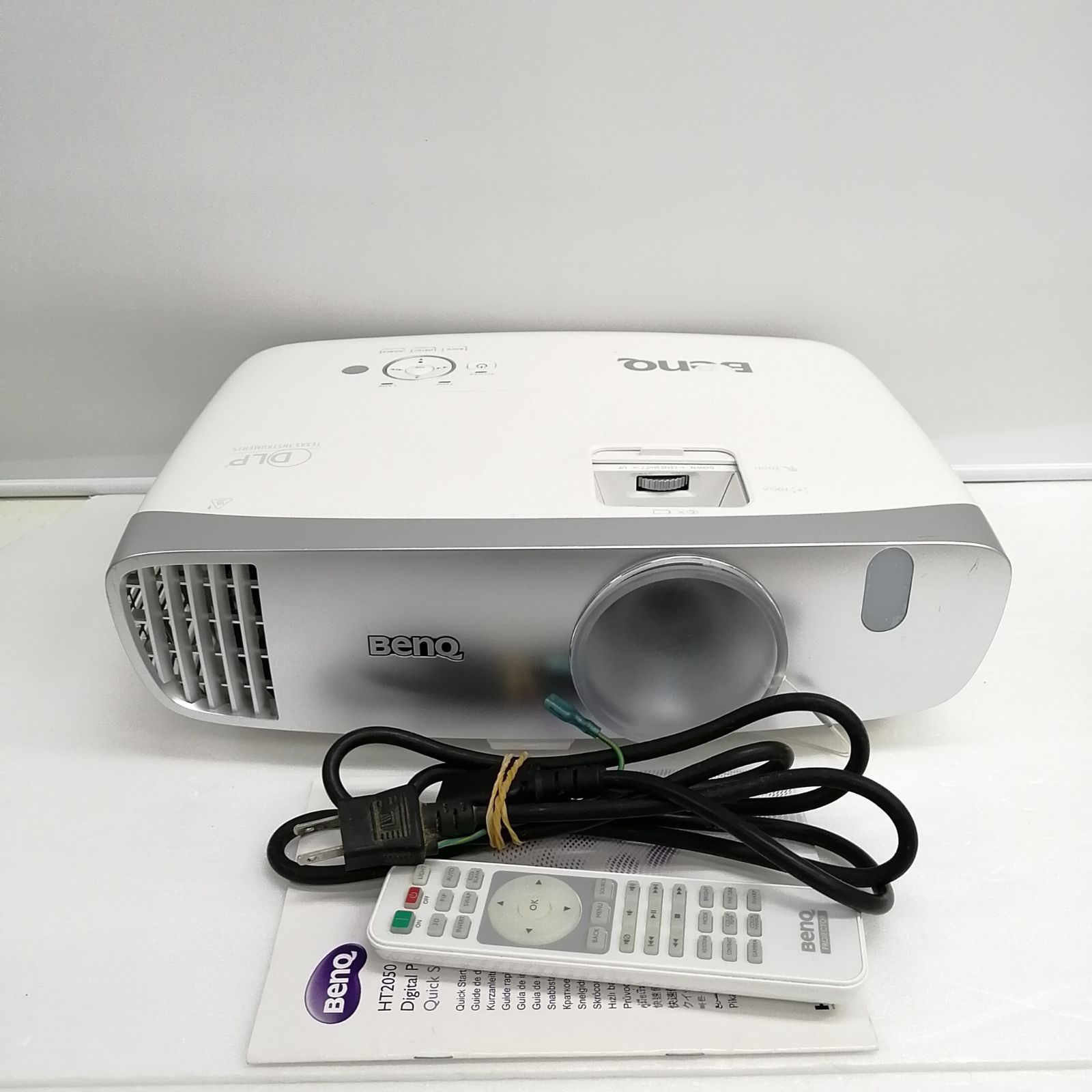 BENQ 【動作品】BenQ プロジェクター ht2050 ホームシアター BENQ 【動作品】BenQ プロジェクター ht2050 ホームシアター