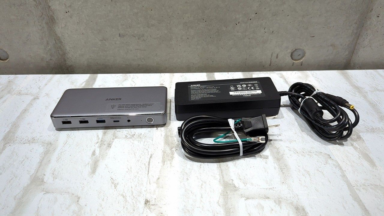 状態良好美品 Anker アンカー 563 USB-C ドッキングステーション 10-in-1 