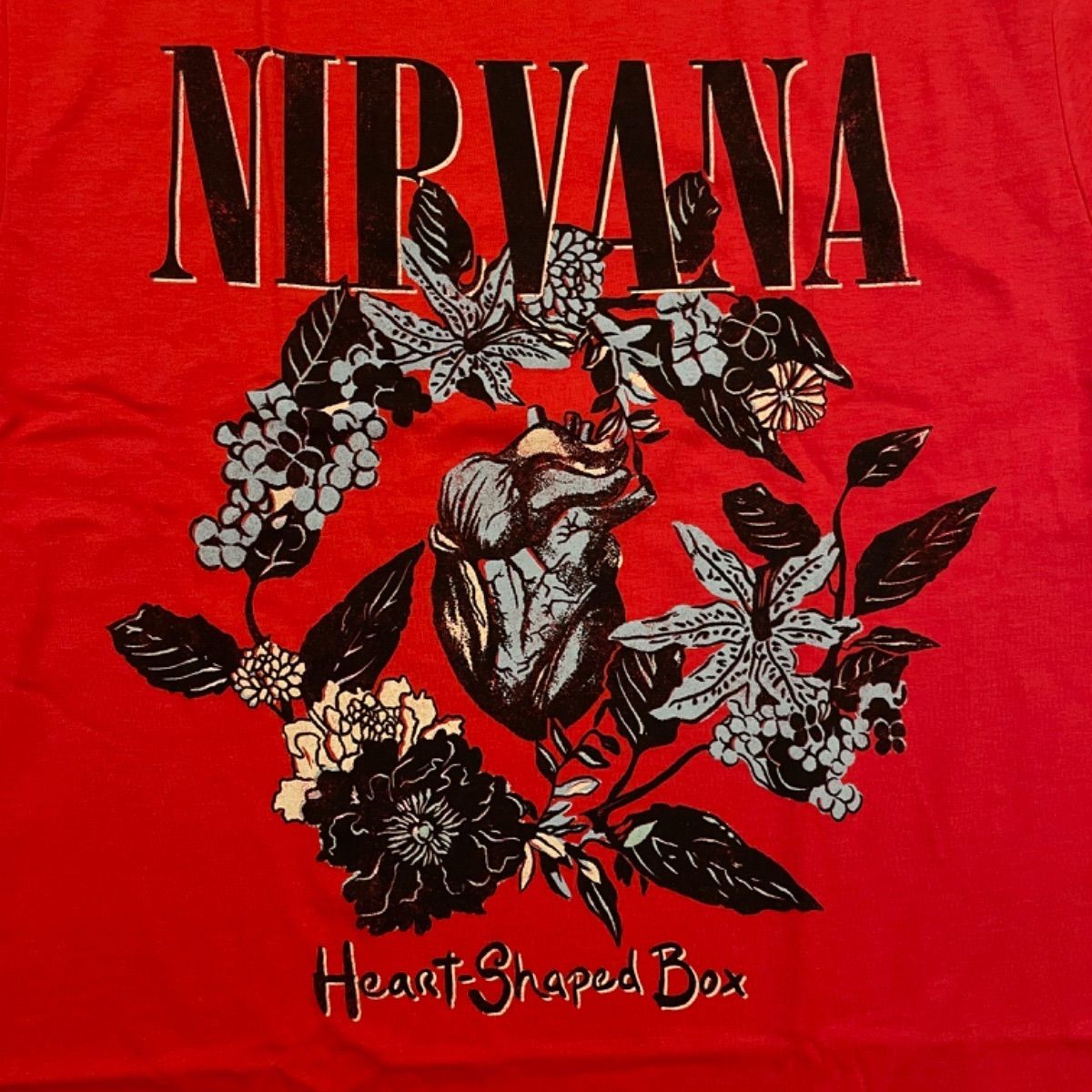 NIRVANA Heart Shaped Box オフィシャルTシャツ - メルカリ