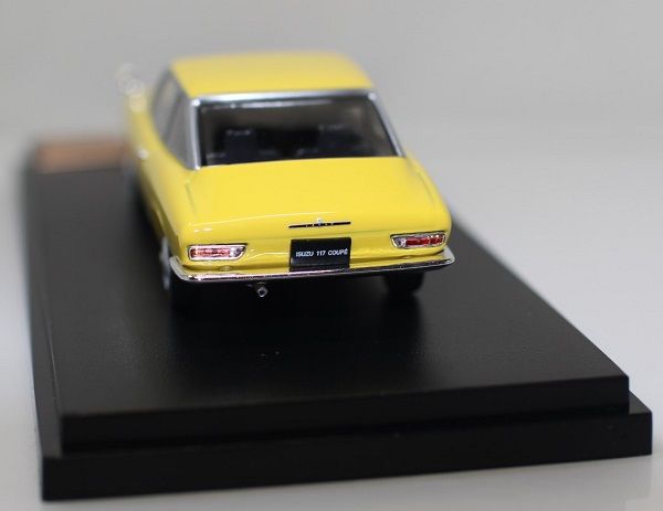 USED 1/43　国産名車プレミアムコレクション　いすゞ　117　クーペ　1968　 240001026660