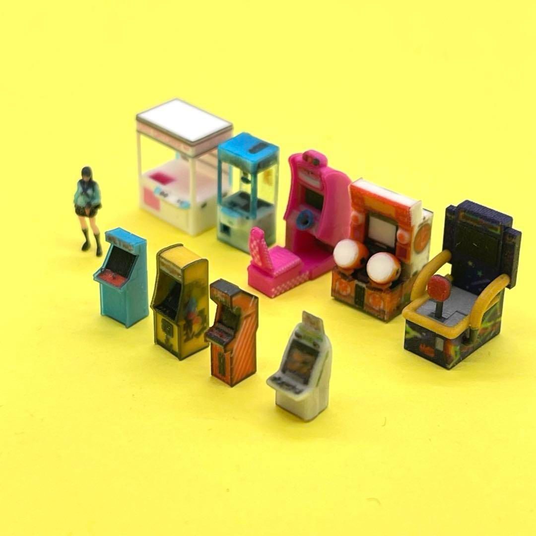 Nゲージ ゲーム機9台 ミニチュア フィギュアに 1/64より小