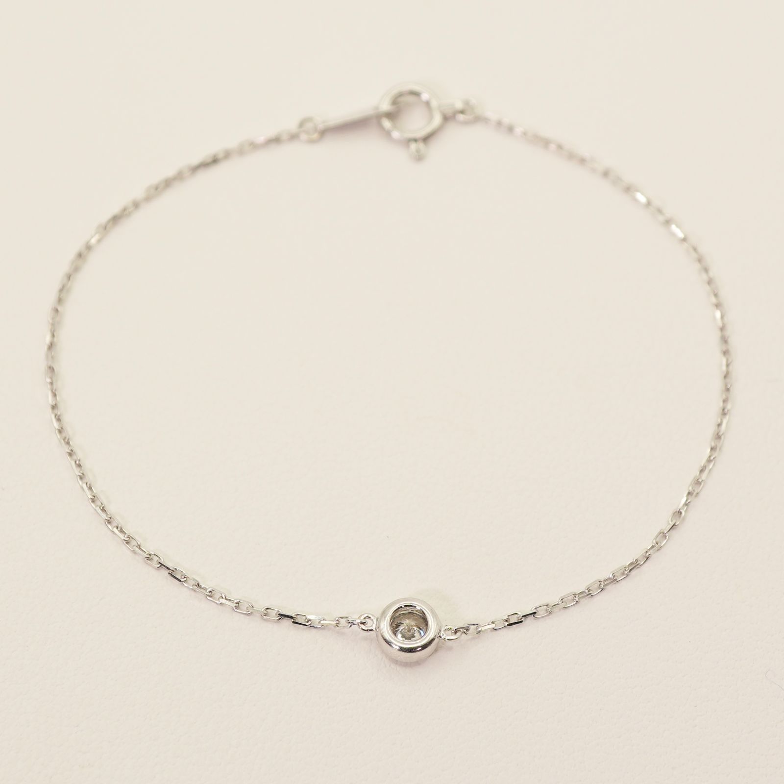 オレフィーチェK18WG ダイヤモンドブレスレット一粒