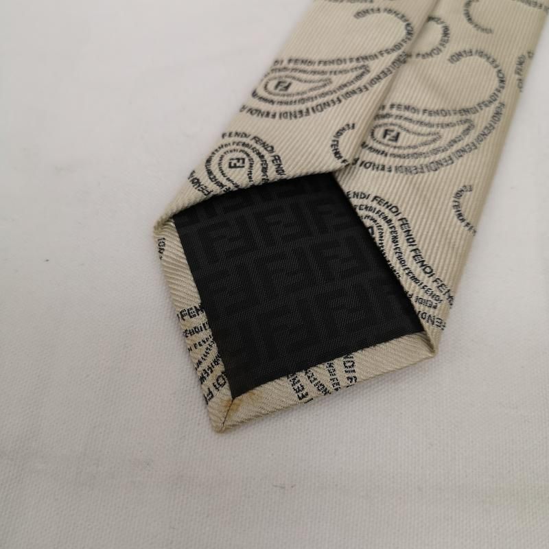 FENDI ネクタイ ブラック ゴールド ズッカ FFロゴ イタリア製 極美品✨FENDI ネクタイ ズッカ柄 FFロゴ ブラウン シルク FENDI