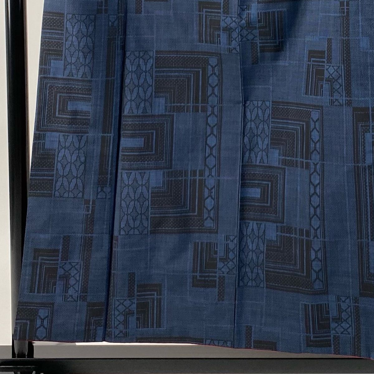 競ナビ】 小紋 美品 秀品 証紙 結城紬地 幾何学 灰茶 袷 156cm