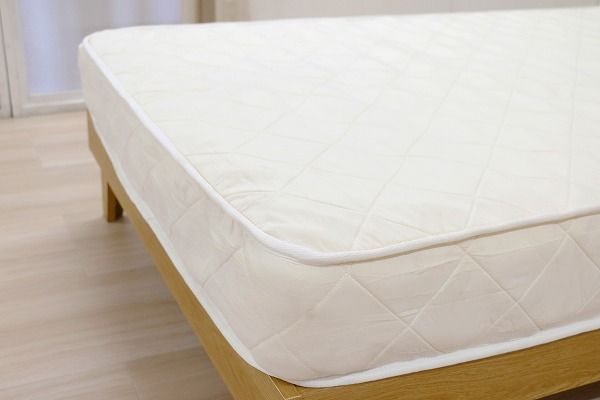 木製ベッド