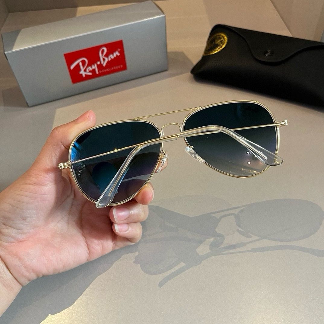 Ray Ban レイバン　RB3025 アビエーター　ティアドロップ