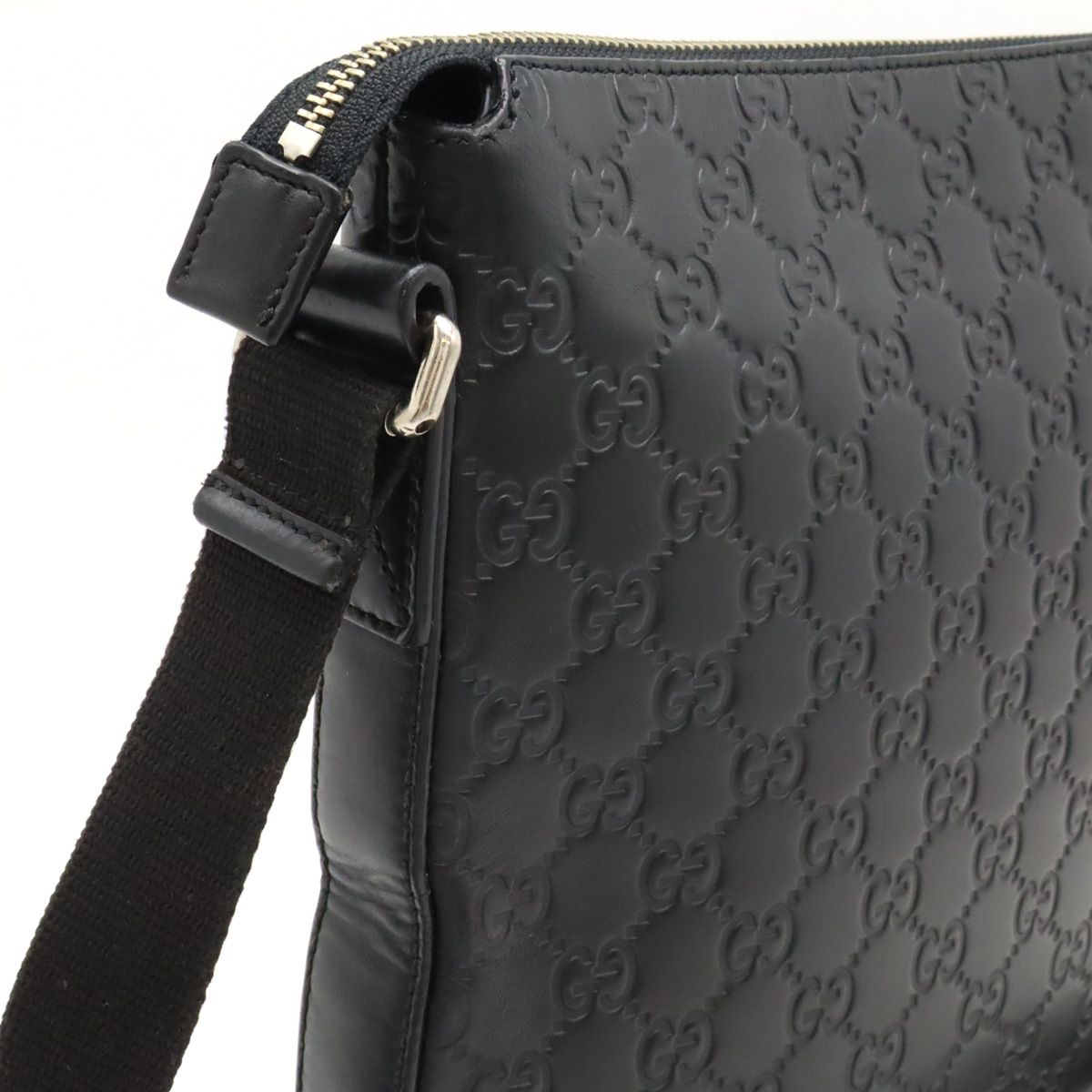 GUCCI グッチ グッチシマ ショルダーバッグ 斜め掛け レザー ブラック  