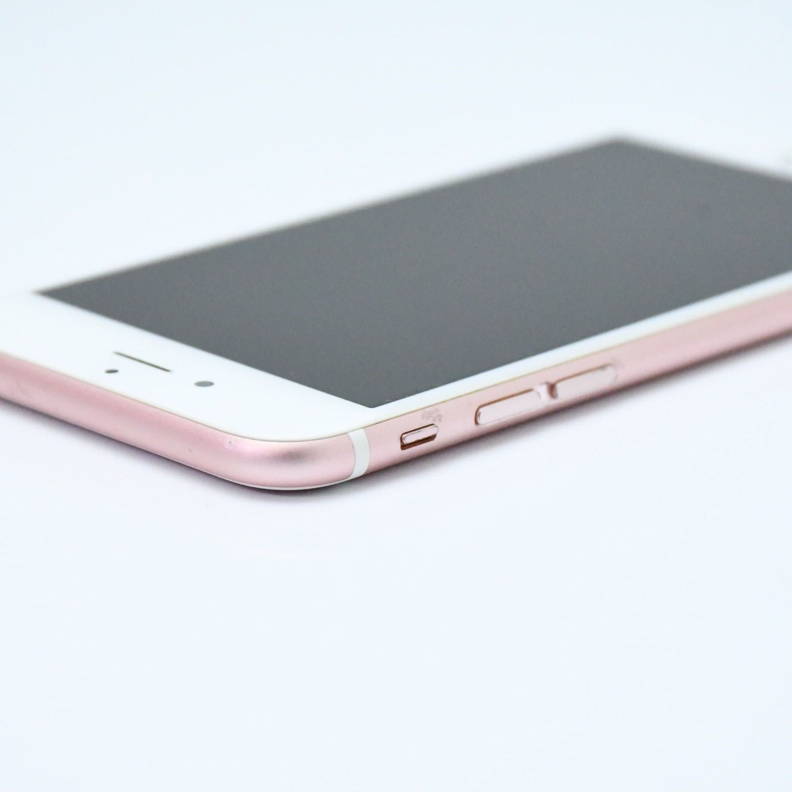 中古】iPhone7 32GB シルバー バッテリー82％ Softbank 本体 [6012