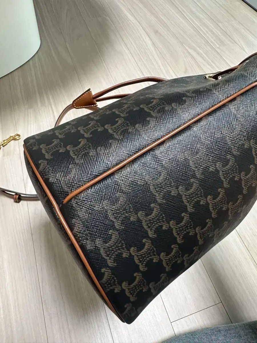 Celine(セリーヌ) トリオンフ キャンバス クララ バケットバッグ