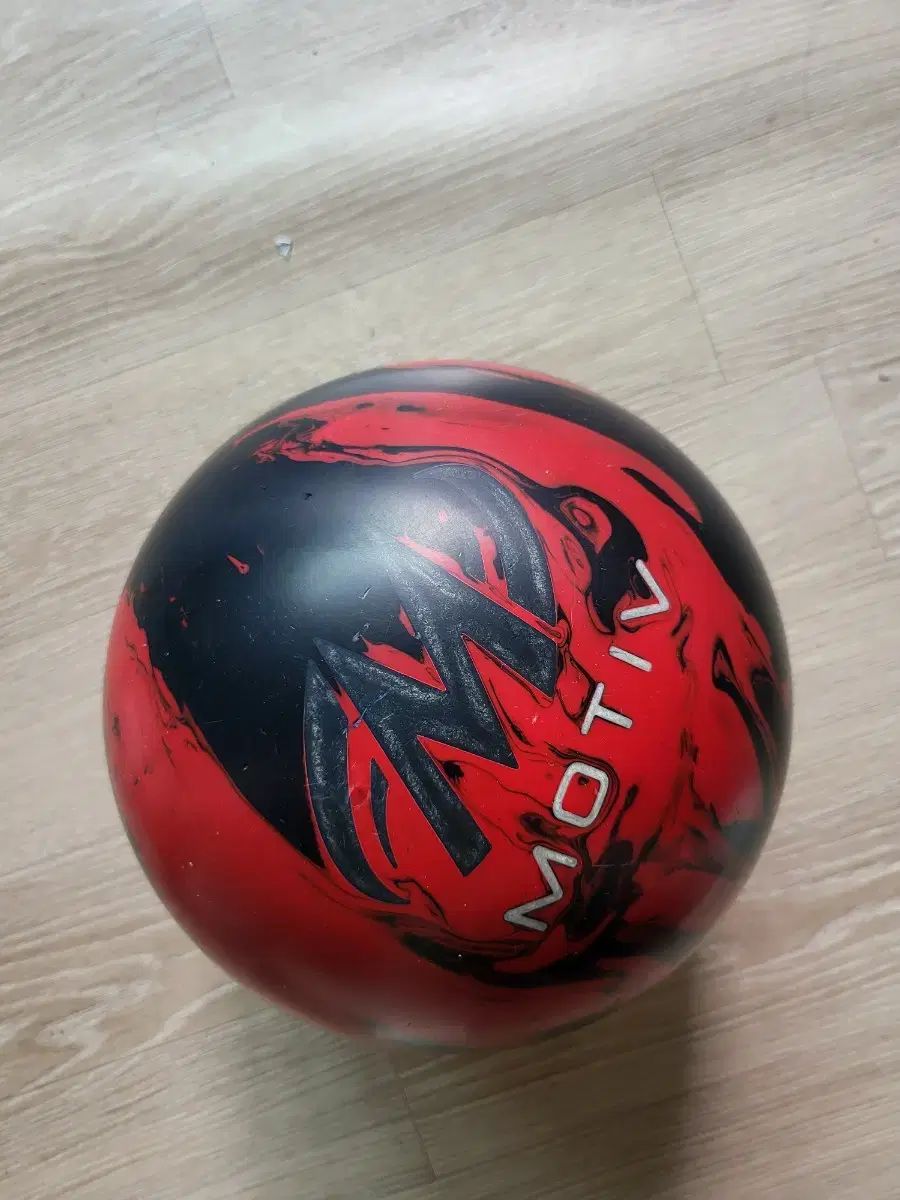 ボーリングボール