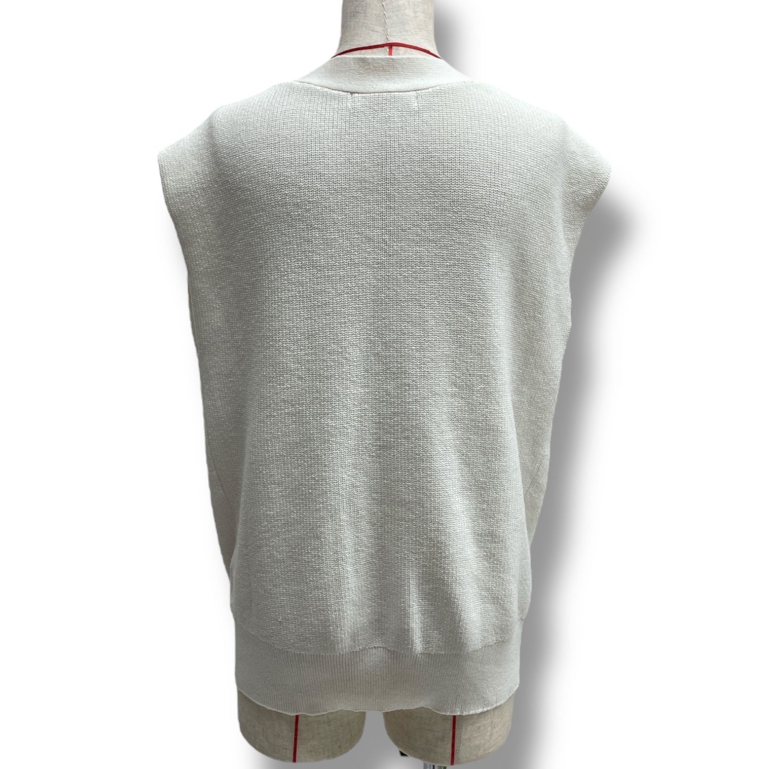 CADUNE カデュネ　ホワイト ベスト ジレ　38 CADUNE カデュネ ホワイト ベスト ジレ 38 - メルカリ