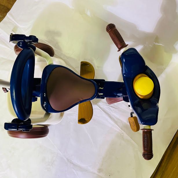 中古】エム・アンド・エム iimo 三輪車 iimo02 ユニバーサル