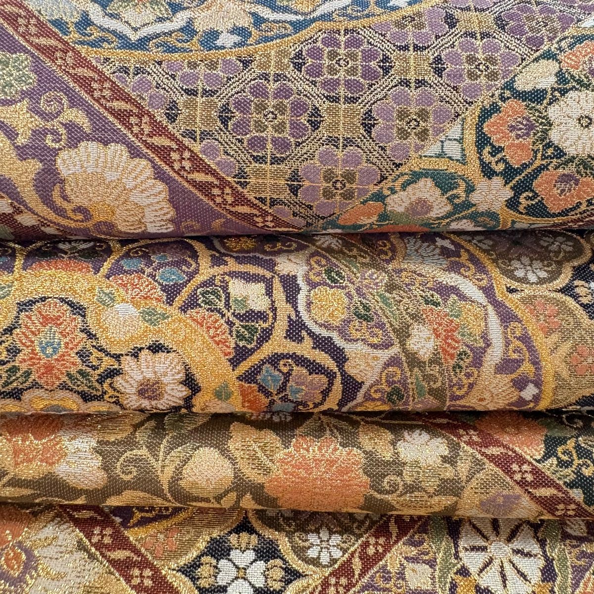袋帯 美品 逸品 華文 花唐草 金糸 箔 金色 お太鼓柄 正絹 【中古