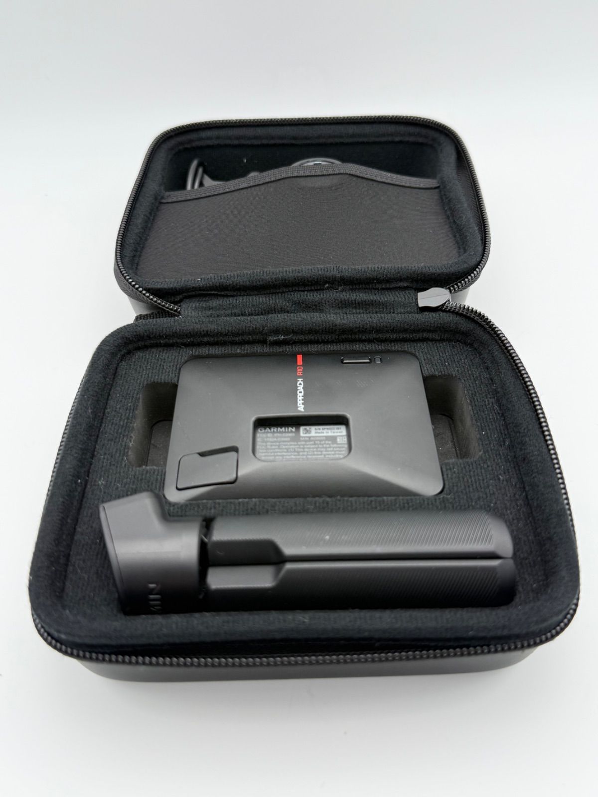 美品】GARMIN APPROACH R10 ガーミン アプローチ ポータブル弾道 美品】GARMIN APPROACH R10 ガーミン アプローチ ポータブル弾道
