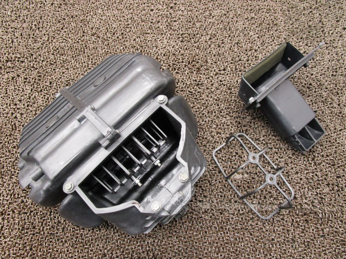 カズカズ商品 ザンザス エアクリーナーボックス □A5261！ZR400D カワサキ