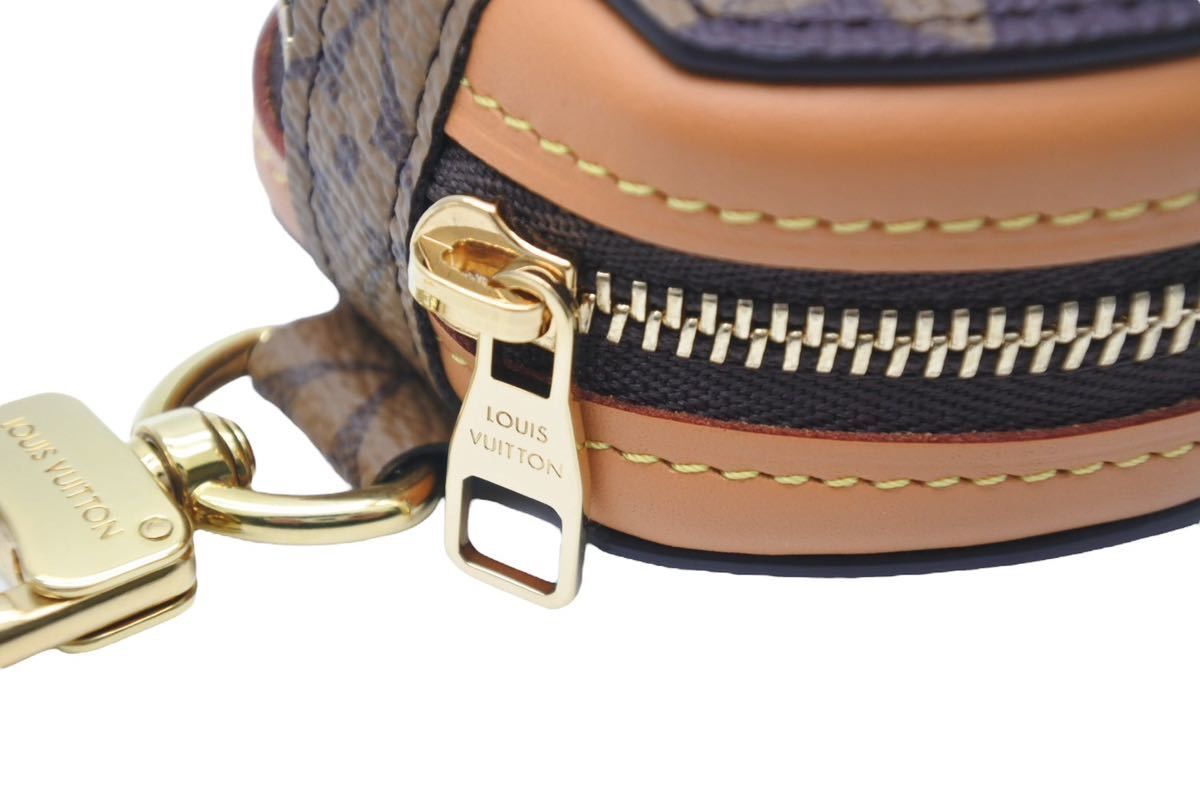 未使用 ルイヴィトン メニゴーホライゾンイヤホンケース ポーチタイガー 新品同様 LOUIS VUITTON×NIGO ルイヴィトン×ニゴー ホライゾンイヤホン