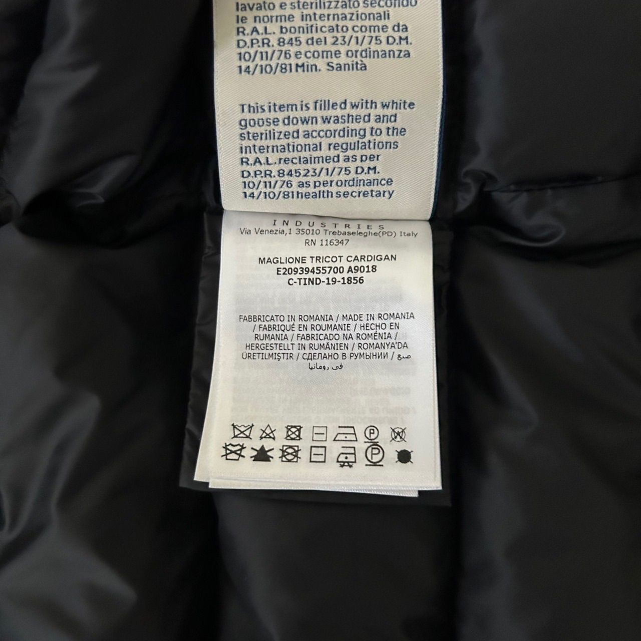 モンクレール★ハイブリッドダウン★サイズL★ダウンニット★定番ロゴ★ 2025年最新】モンクレール(Moncler) ニットダウンの魅力的な商品