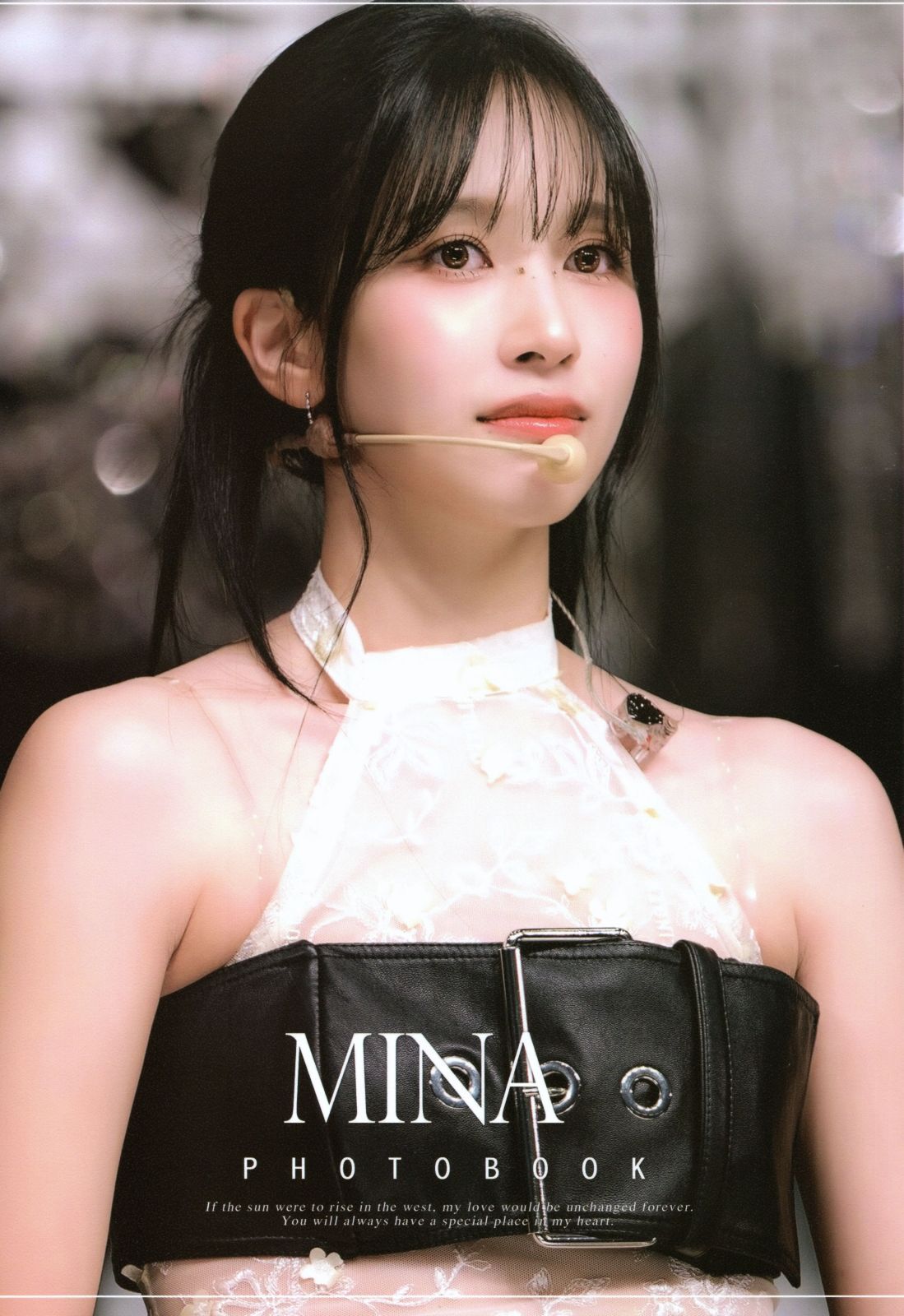 TWICE ミナ MINA グッズ 写真集 Premium Photo Book 大型写真集