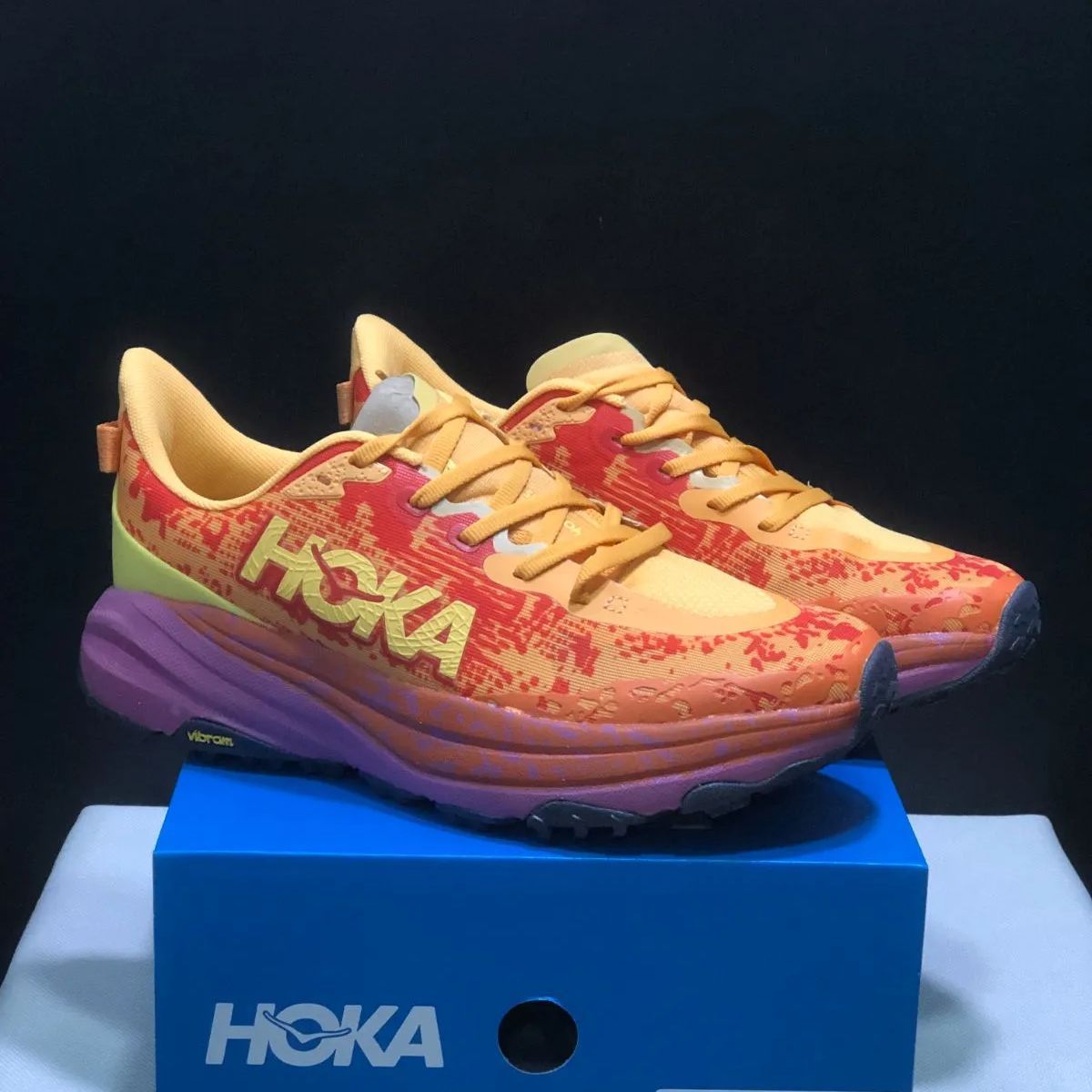 HOKA ONE ONE SPEEDGOAT 6 極厚ミッドソールのクッション性と軽量設計 