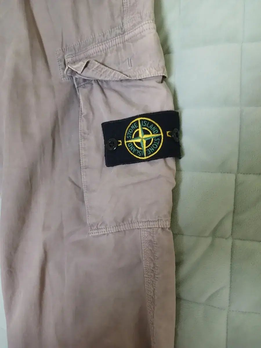 正規品 STONE ISLAND(ストーンアイランド) パンツ w28 - メルカリ