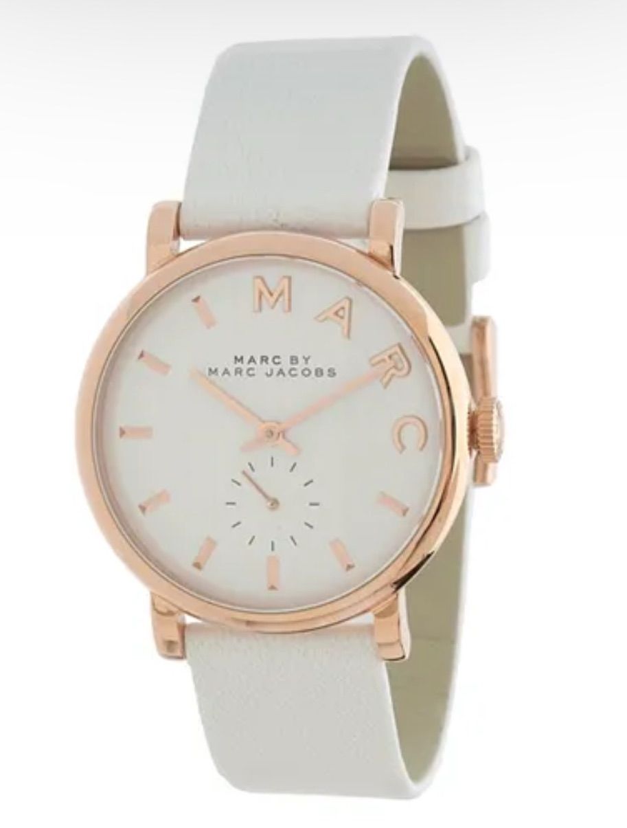 良品 FENDIフェンディ レディース腕時計ホワイト2000Lセレブ素敵