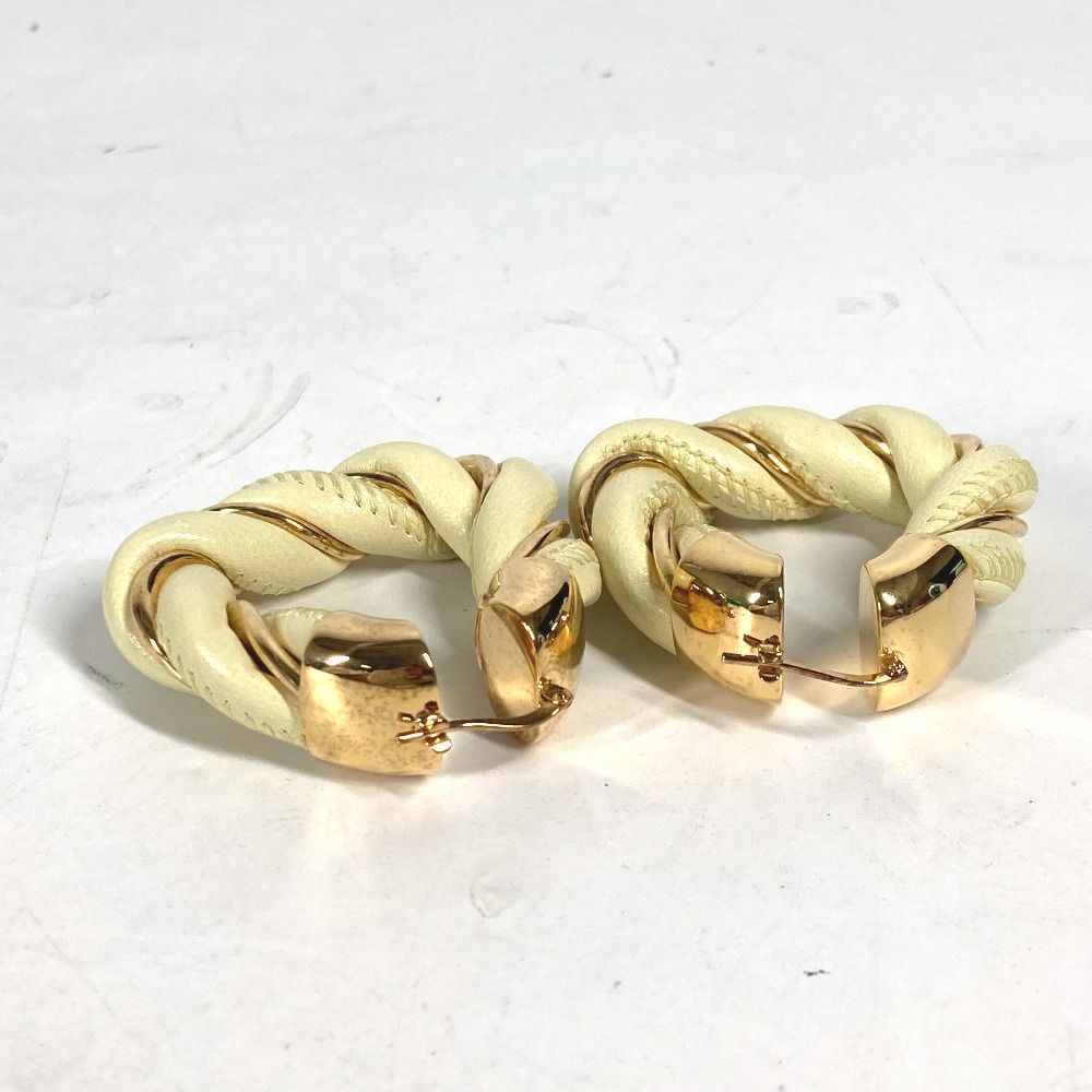 BOTTEGA VENETA ボッテガヴェネタ ピアス ツイスト