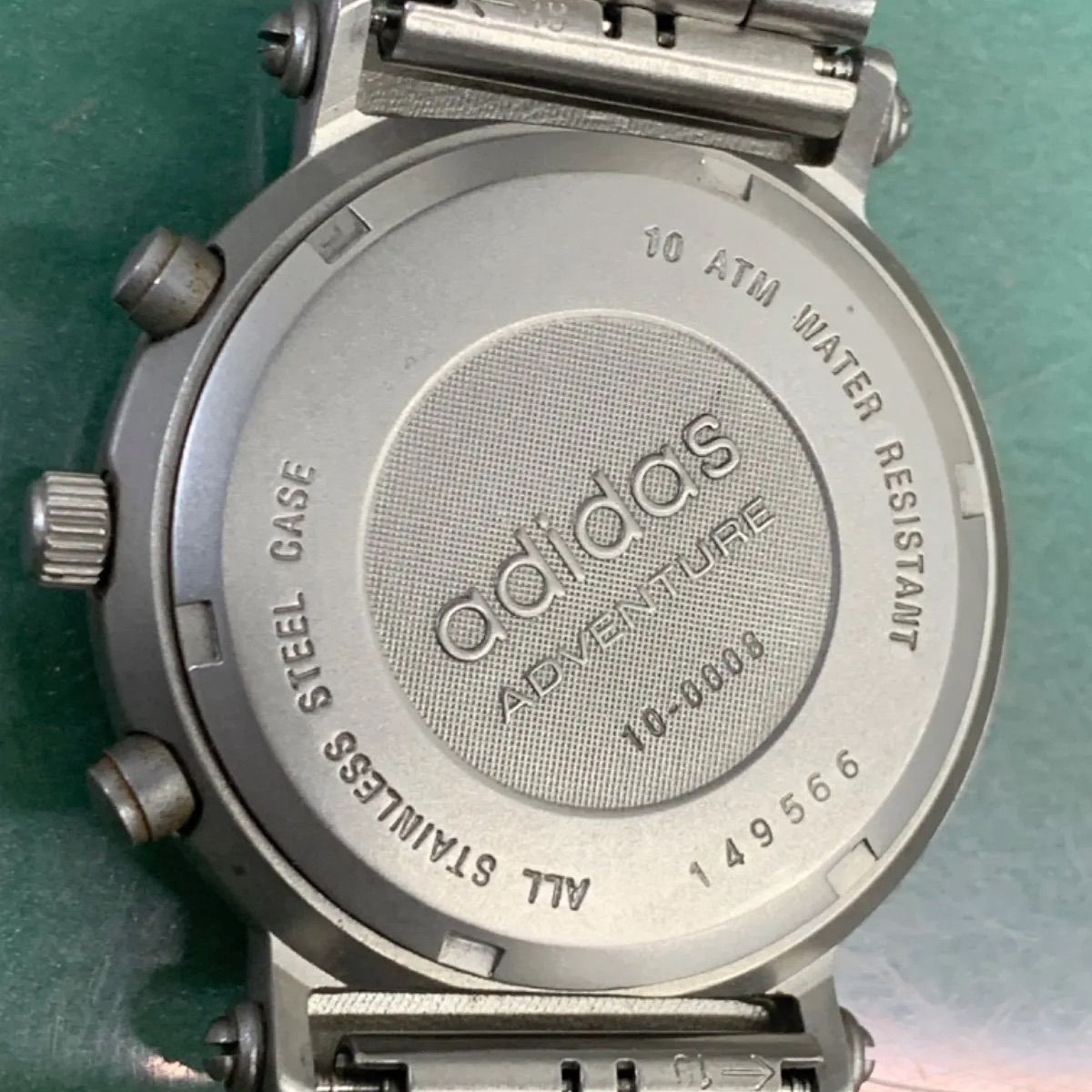 R6-3368 中古品 アディダス 10-0008