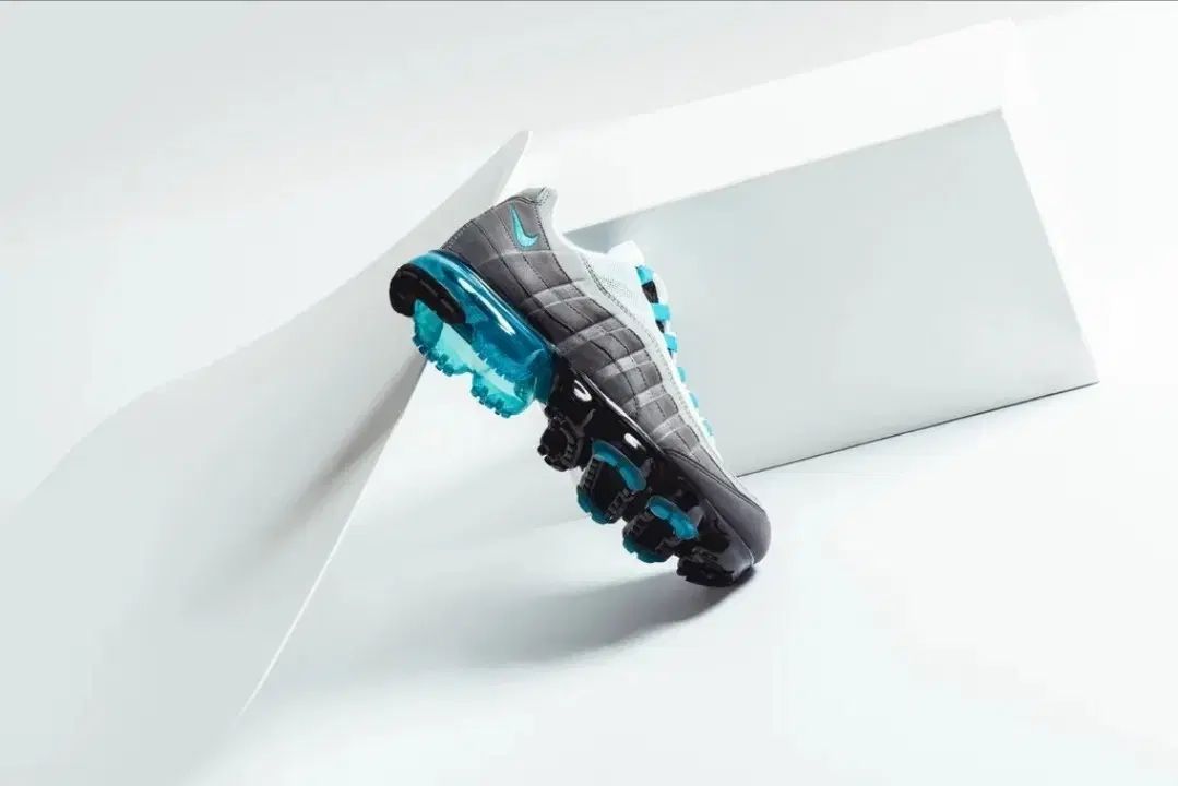 275 NIKE ナイキ エア ヴェイパーマックス 95 ネオ ターコイズ
