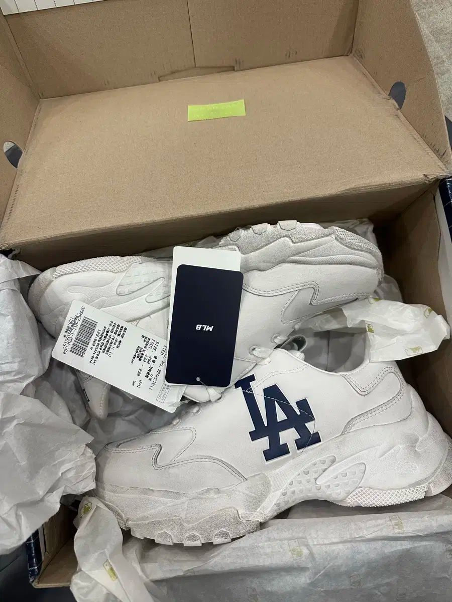 イタリア「セラミックパオリ」の水差し （底にITALY 629／35