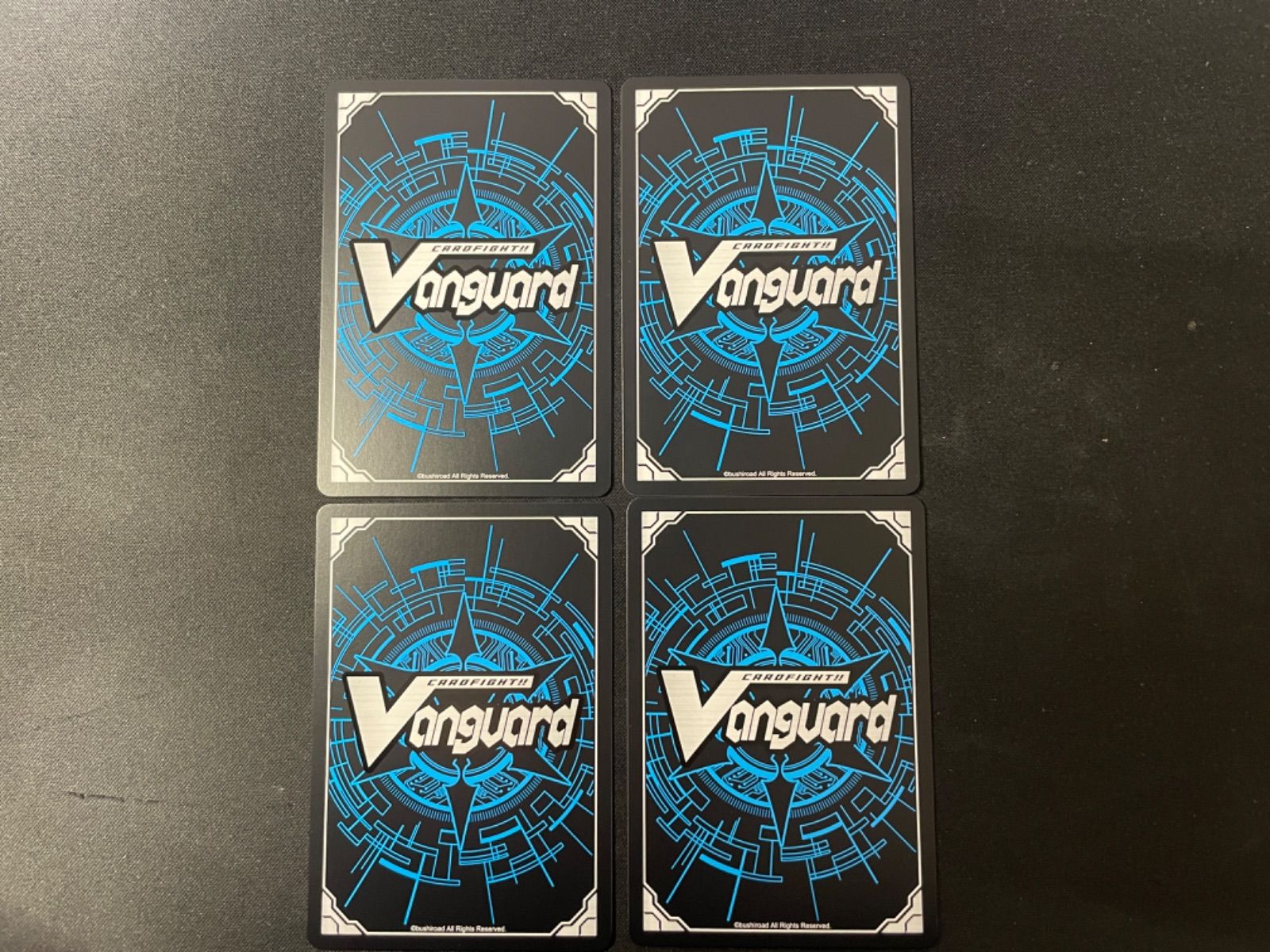 ヴァンガード 「ぶっとバード」スズメ(CR) 4枚セット ヴァンガード 「ぶっとバード」 スズメ CR 4枚セット DZ-SS04/CR02