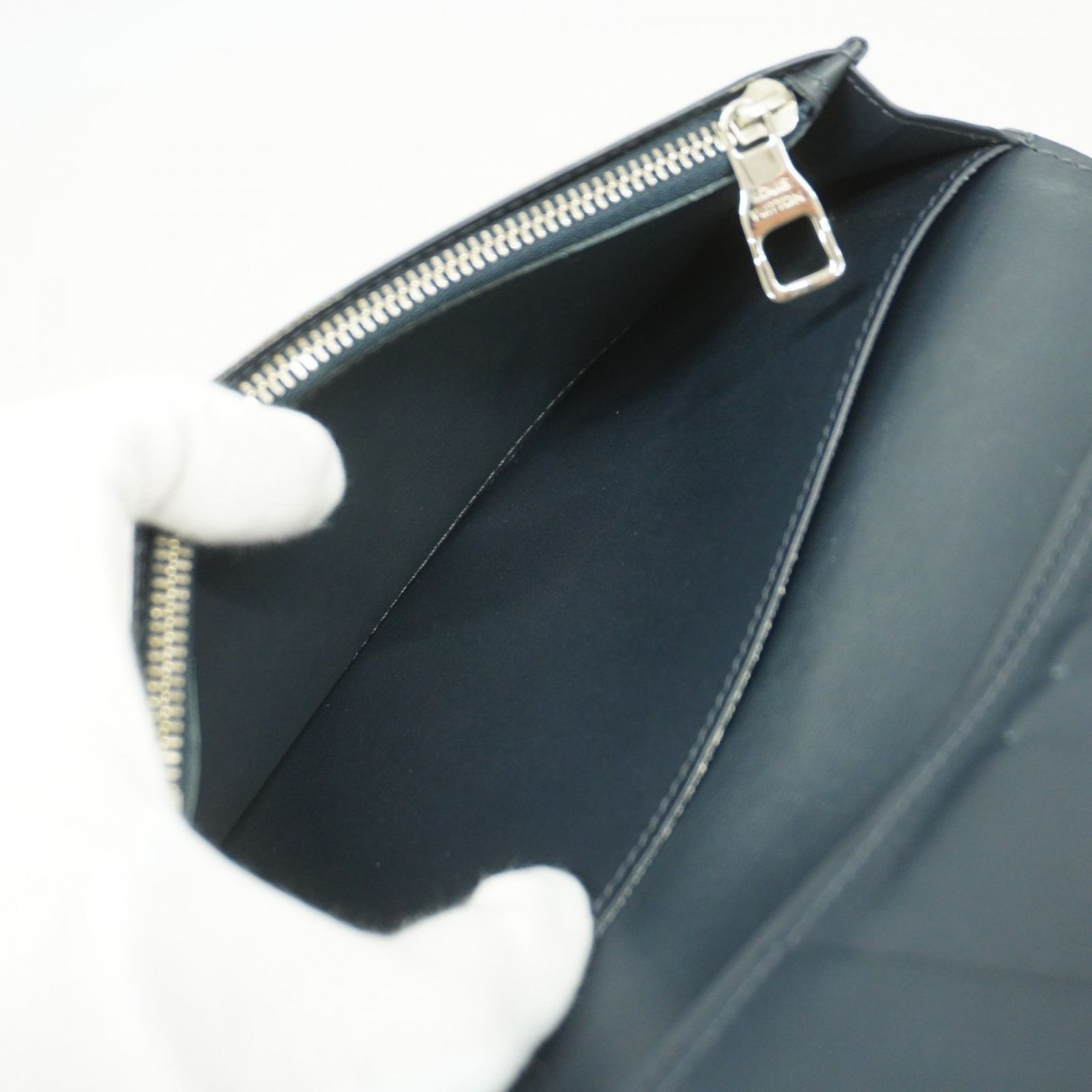 Vuitton ルイ
