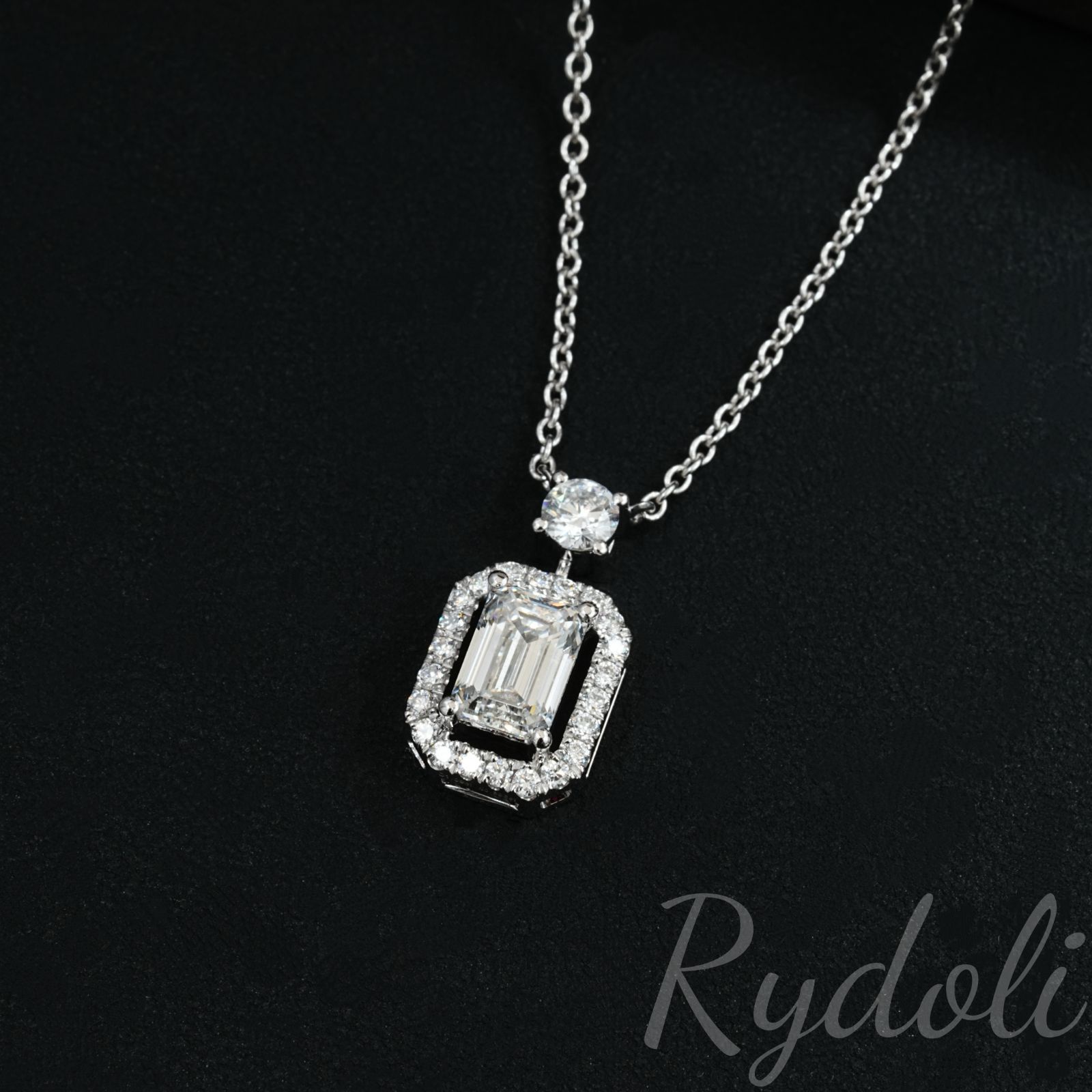 即納発送 Pt950 1.09ct エメラルドカット ダイヤネックレス ラボ 