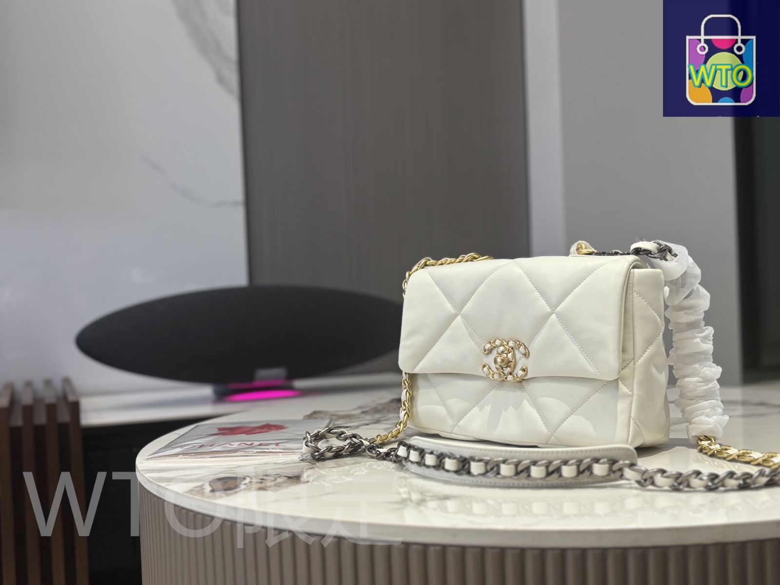 今日特価】Chanel シャネル 19バッグシリーズ 高級感溢れる質感