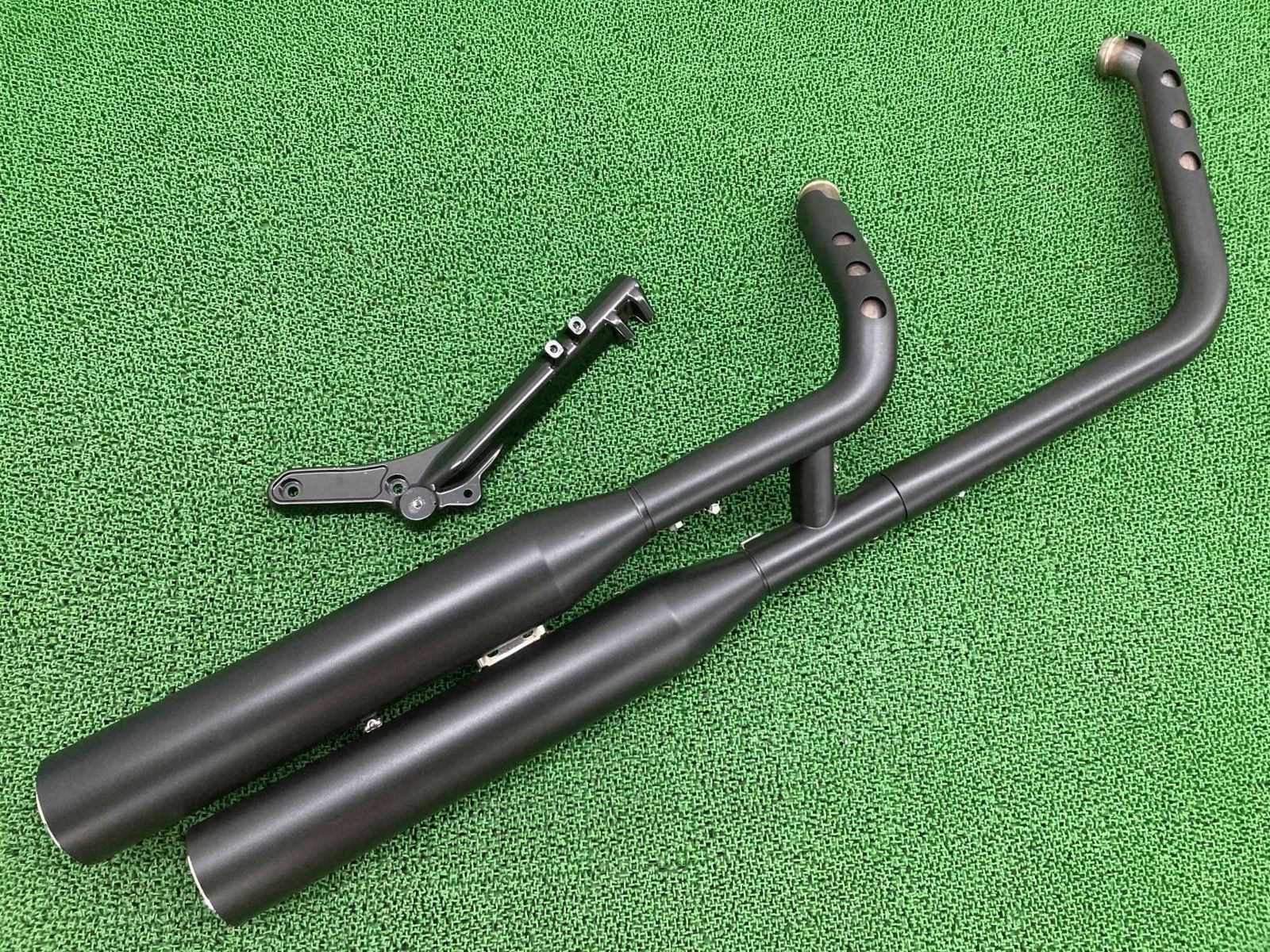 FXLRS1870 マフラー 64900939/64900940 ハーレー 純正 中古