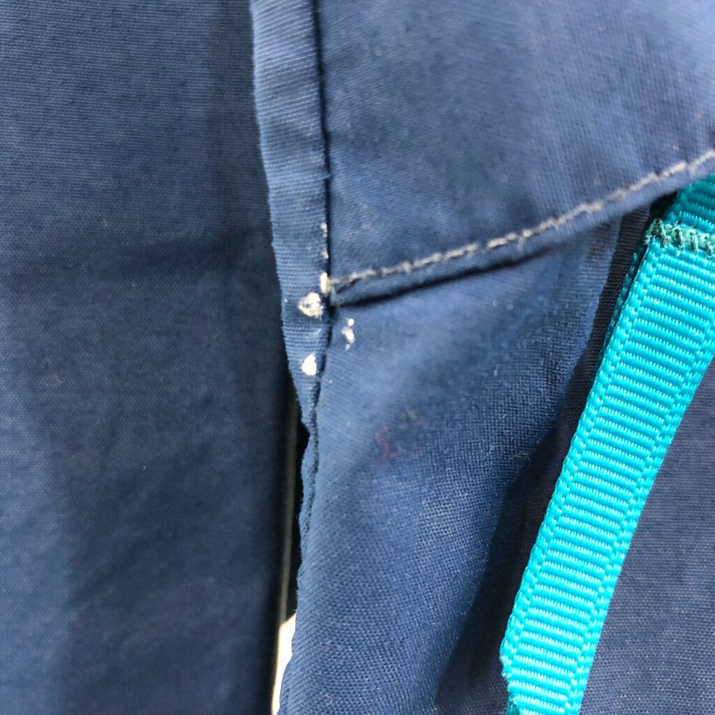 90年代 カナダ製 SIERRA DESIGNS シエラ デザイン GORE-TEX ジャケット アウトドア 防水 ネイビー (メンズ S) 中古 古着 Q0219 SIERRA DESIGNS - 90年代 カナダ製 SIERRA DESIGNS シエラ