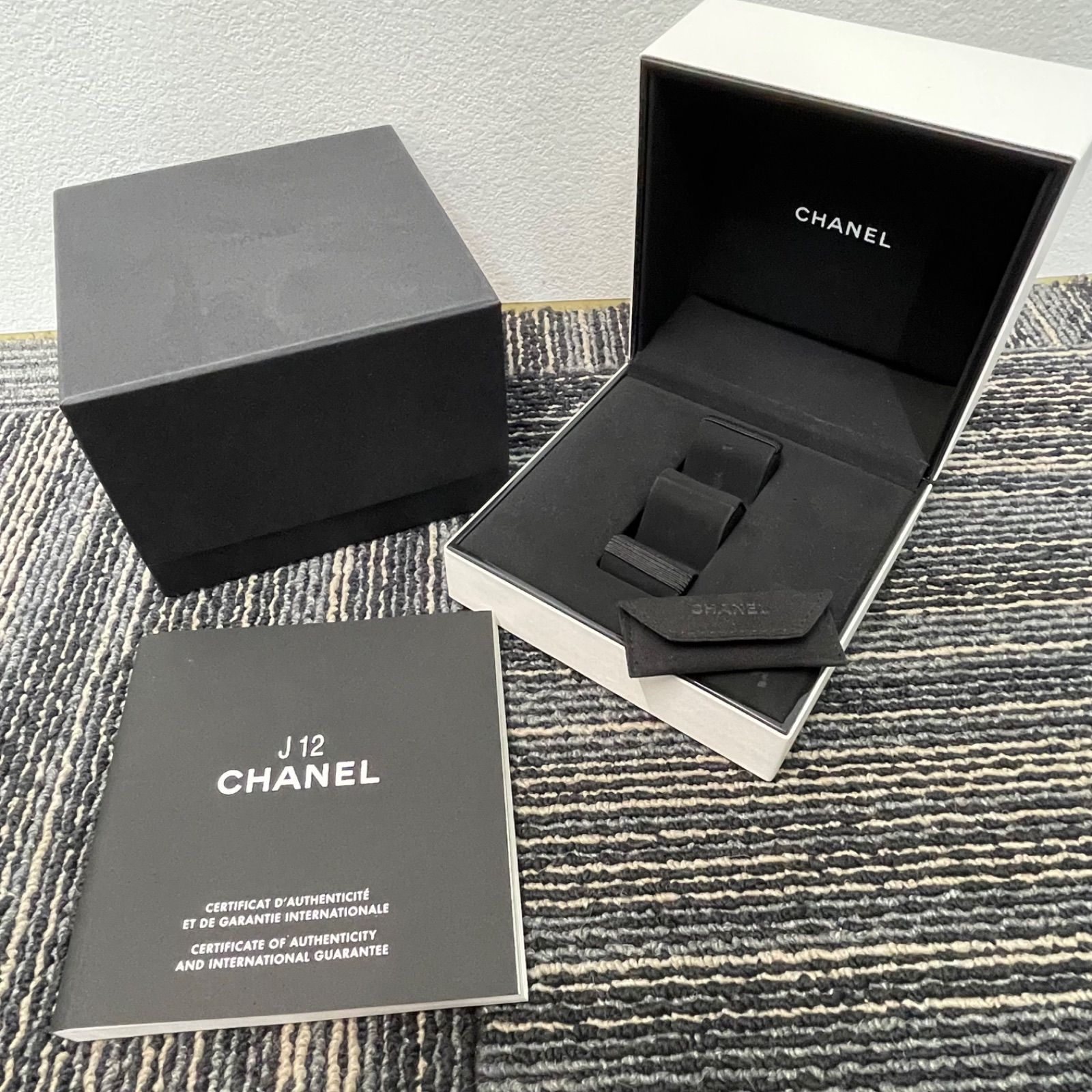 NPA】CHANEL シャネル J12腕時計ケース - メルカリ
