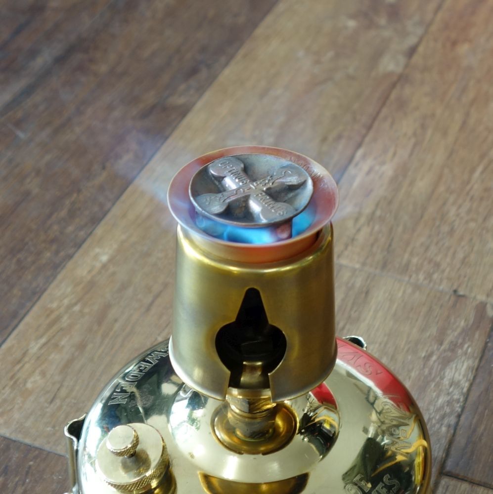 整備済 スベア SVEA No.121 STOVE 赤缶 ケース 付き ケロシン シングル ストーブ バーナー キャンプ 登山 アウトドア 整備済 スベア SVEA No.121 STOVE 赤缶 ケース 付き ケロシン