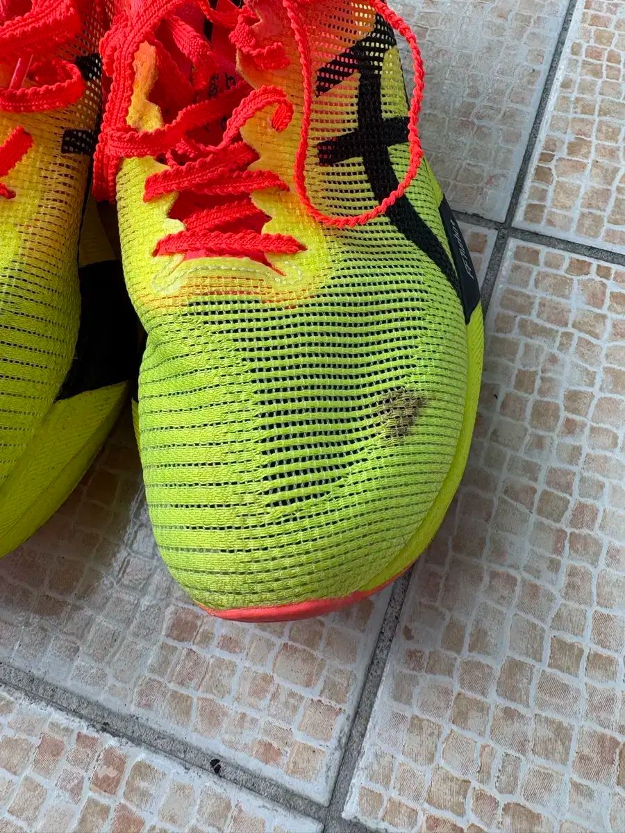 Asics アシックス