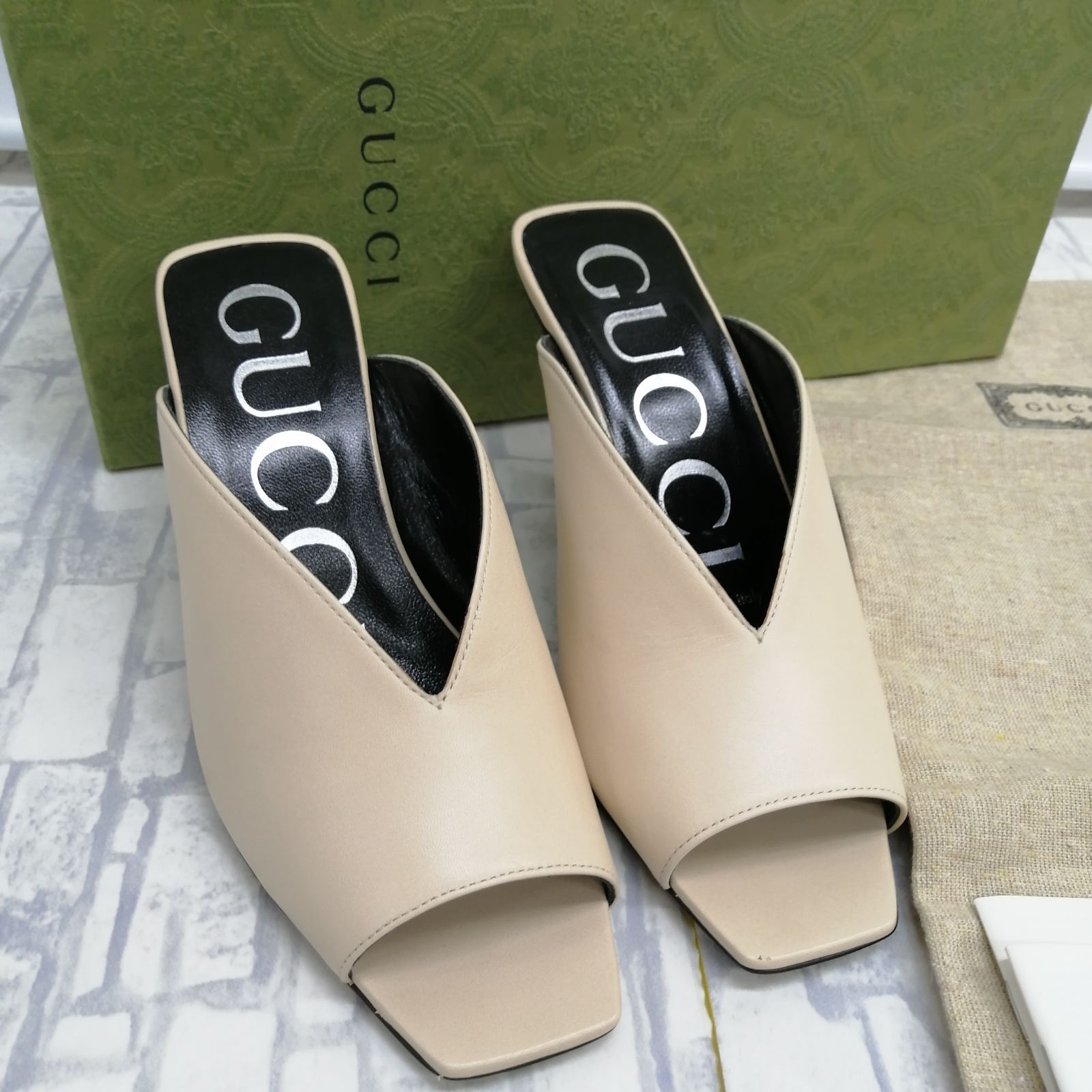 GUCCI ミュール 34 695309