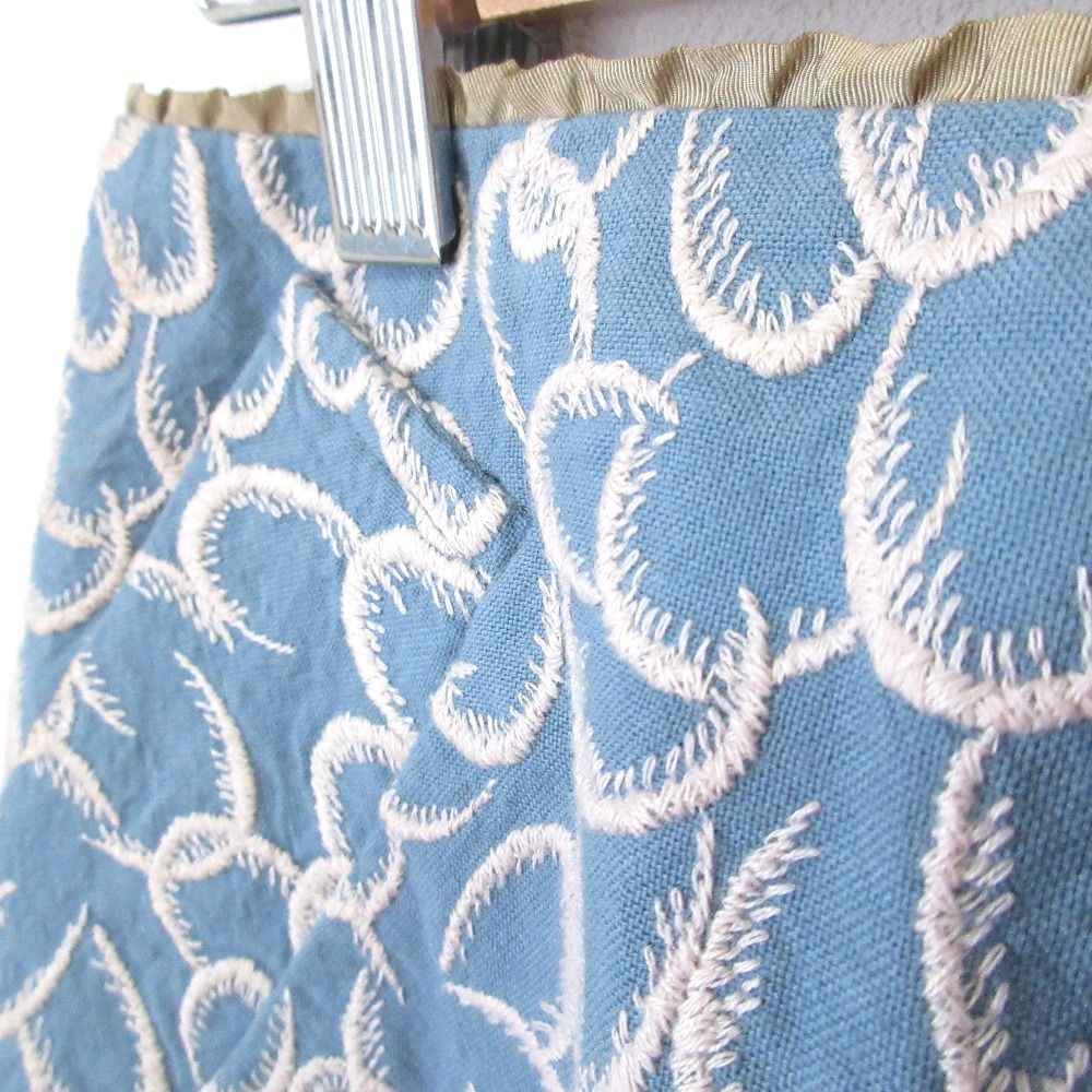 美品 mina perhonen ミナペルホネン rustle 刺繍 ひざ丈 コットン台形  