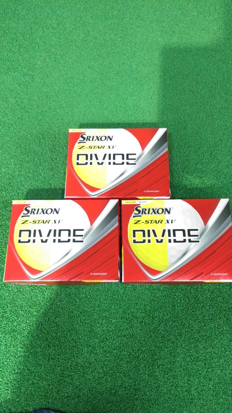 ♥品 2025 Z-STAR XV DIVIDE ホワイト×イエロー ゴルフボール ウレタンカバー 3ピース ZスターXV 日本モデル 正規品 浦安店