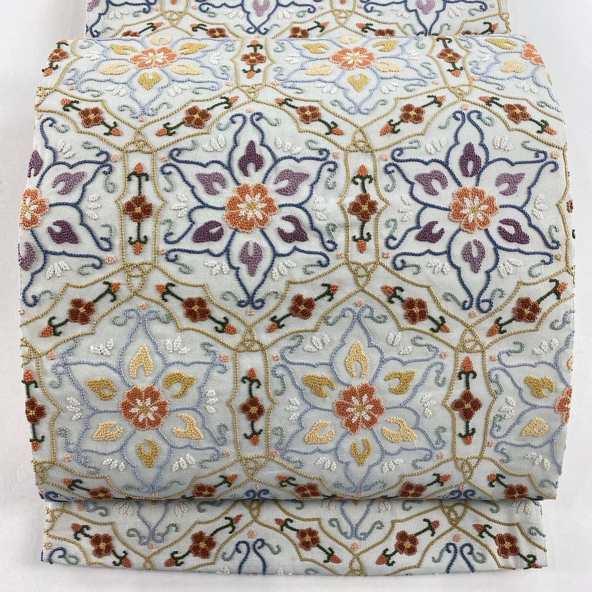 袋帯 美品 逸品 花唐草 相良刺繍 灰緑 六通 正絹 【中古】 - メルカリ