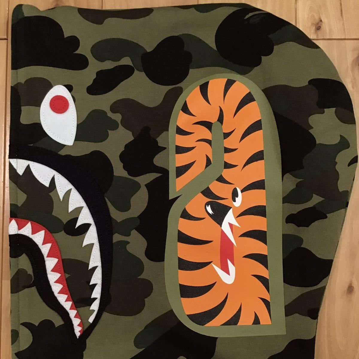 ☆XL☆ Windstopper 1st camo green シャーク パーカー shark full zip 