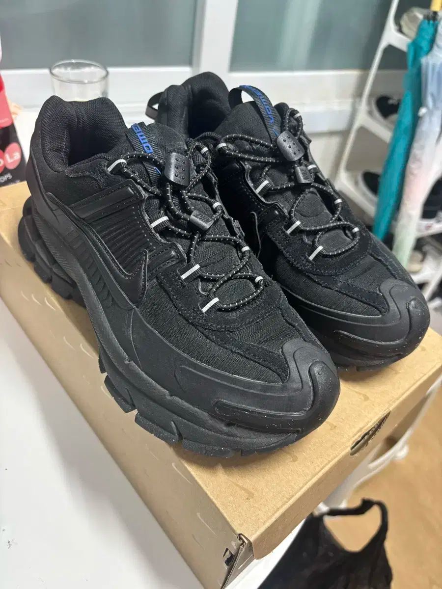 NIKE(ナイキ) ズーム ボメロ ROM オールブラック